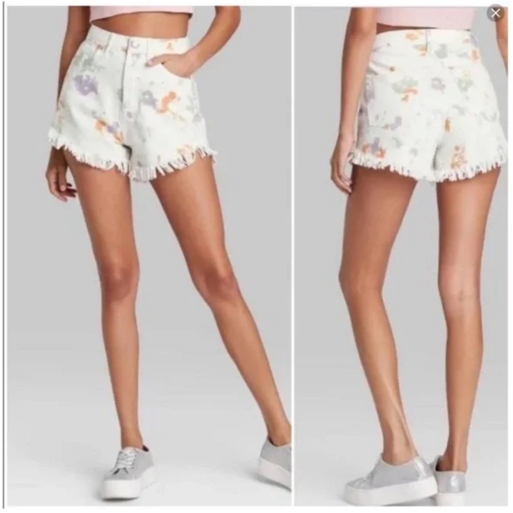 Floral High Rise Cut Off Shorts - Picture 4 of 4